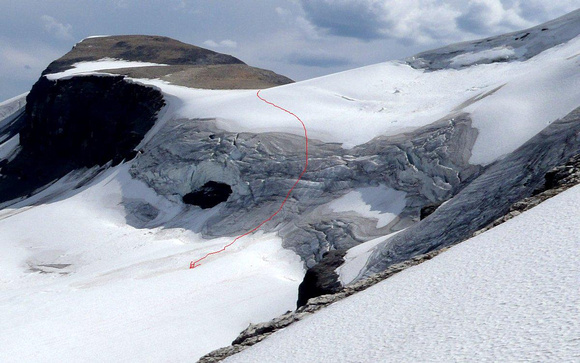 Andromache north glacier route - more crevasse in 2014 pics-none glacier route on left edge
