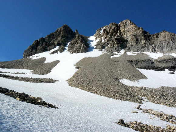 Snow gully access to ridge.