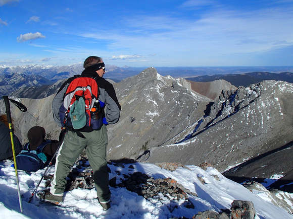 Gary H. on GR409435 - Tiara in background.